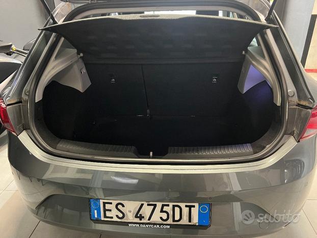 SEAT Leon 1.6 TDI 105 CV 5p. Style