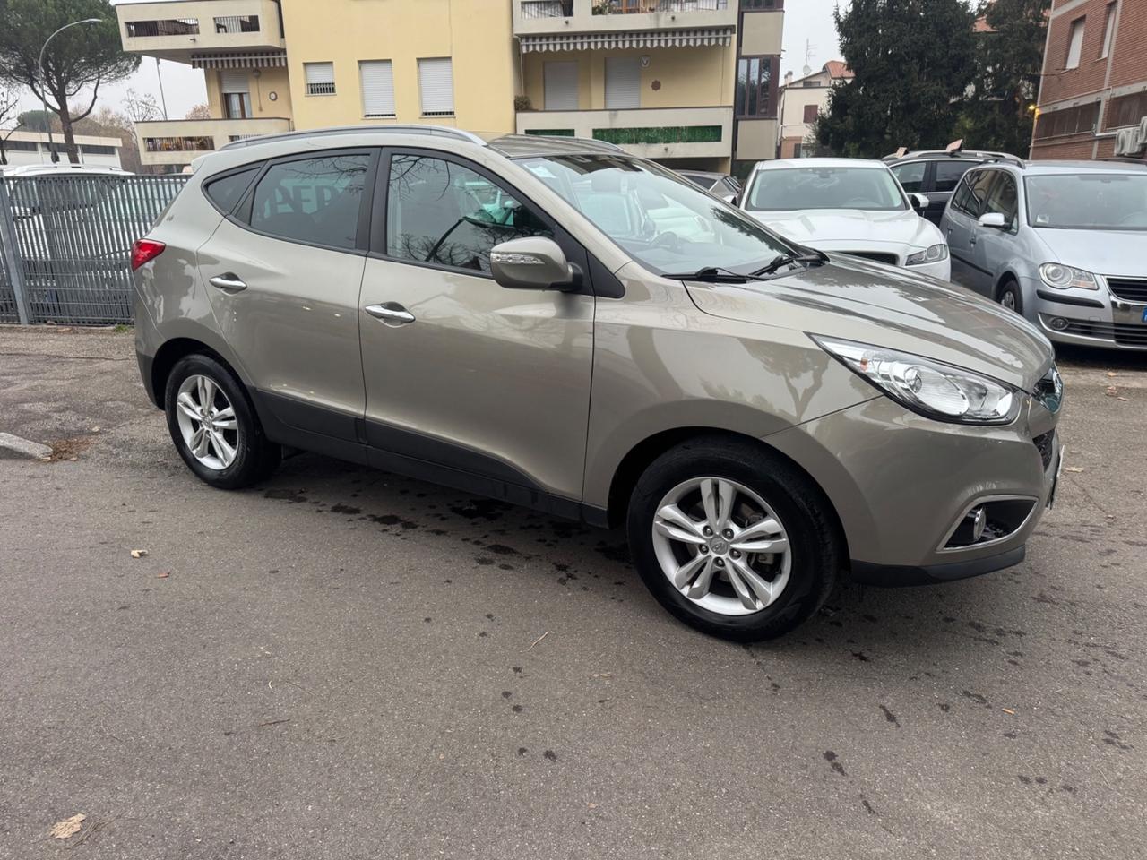 Hyundai iX35 1.7 CRDi 2WD neopaten garanzia 12 mesi