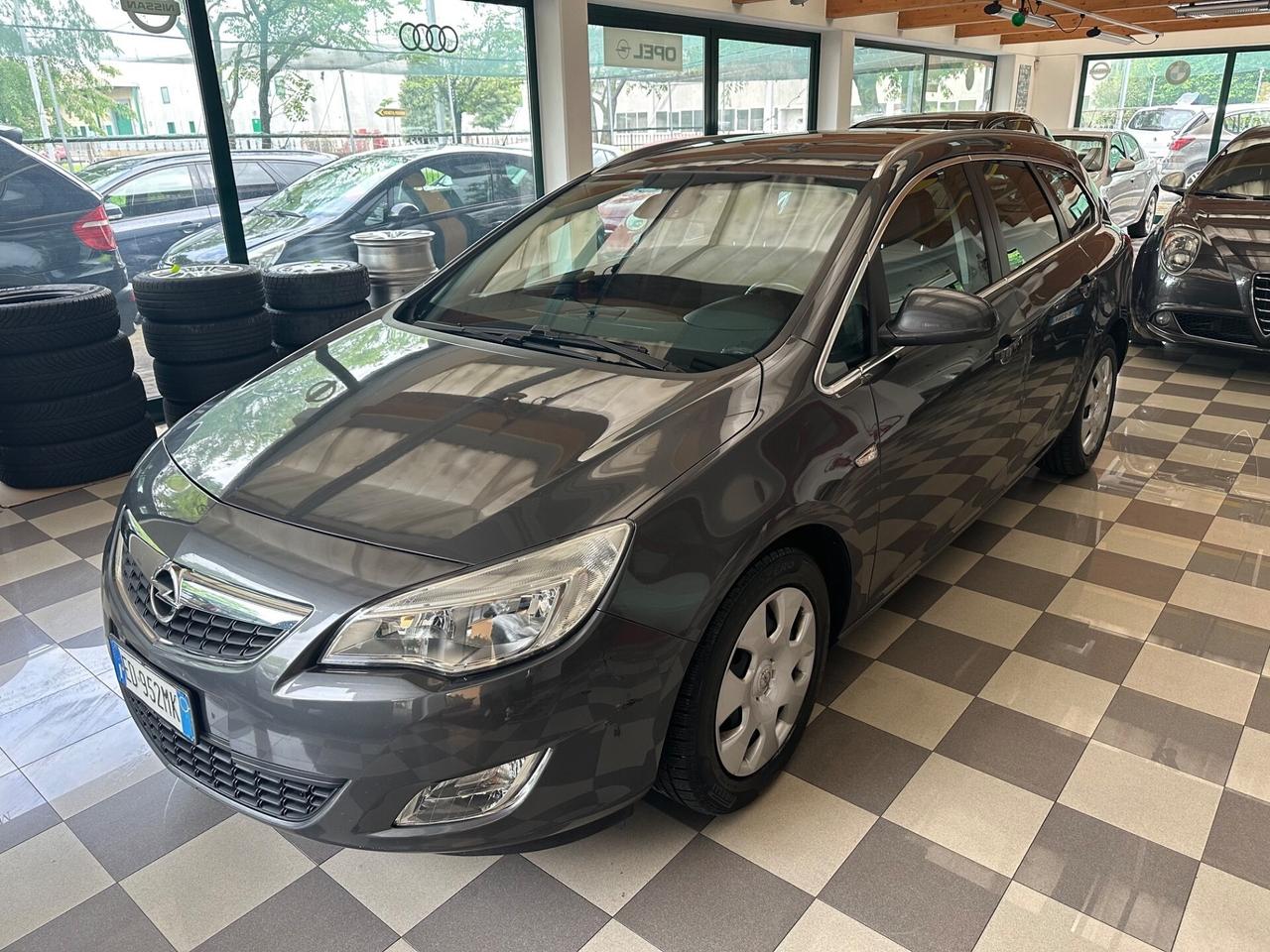 Opel Astra 1.7 CDTI 110CV Station Wagon Cosmo