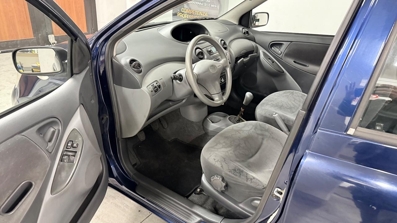 Toyota Yaris 1.0i 16V cat 5 porte