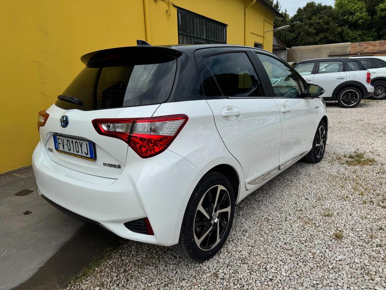 TOYOTA YARIS 2019 FULL OPTIONAL TETTO GARANZIA 2034 CASA MADRE