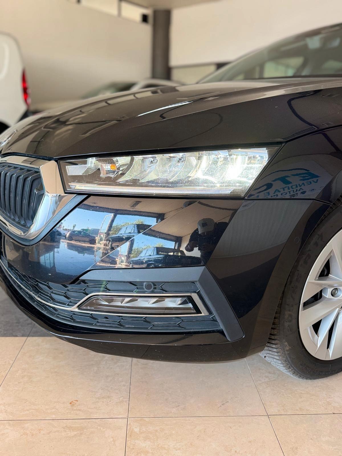Skoda Octavia 2.0 TDI EVO SCR DSG Wagon Sportline