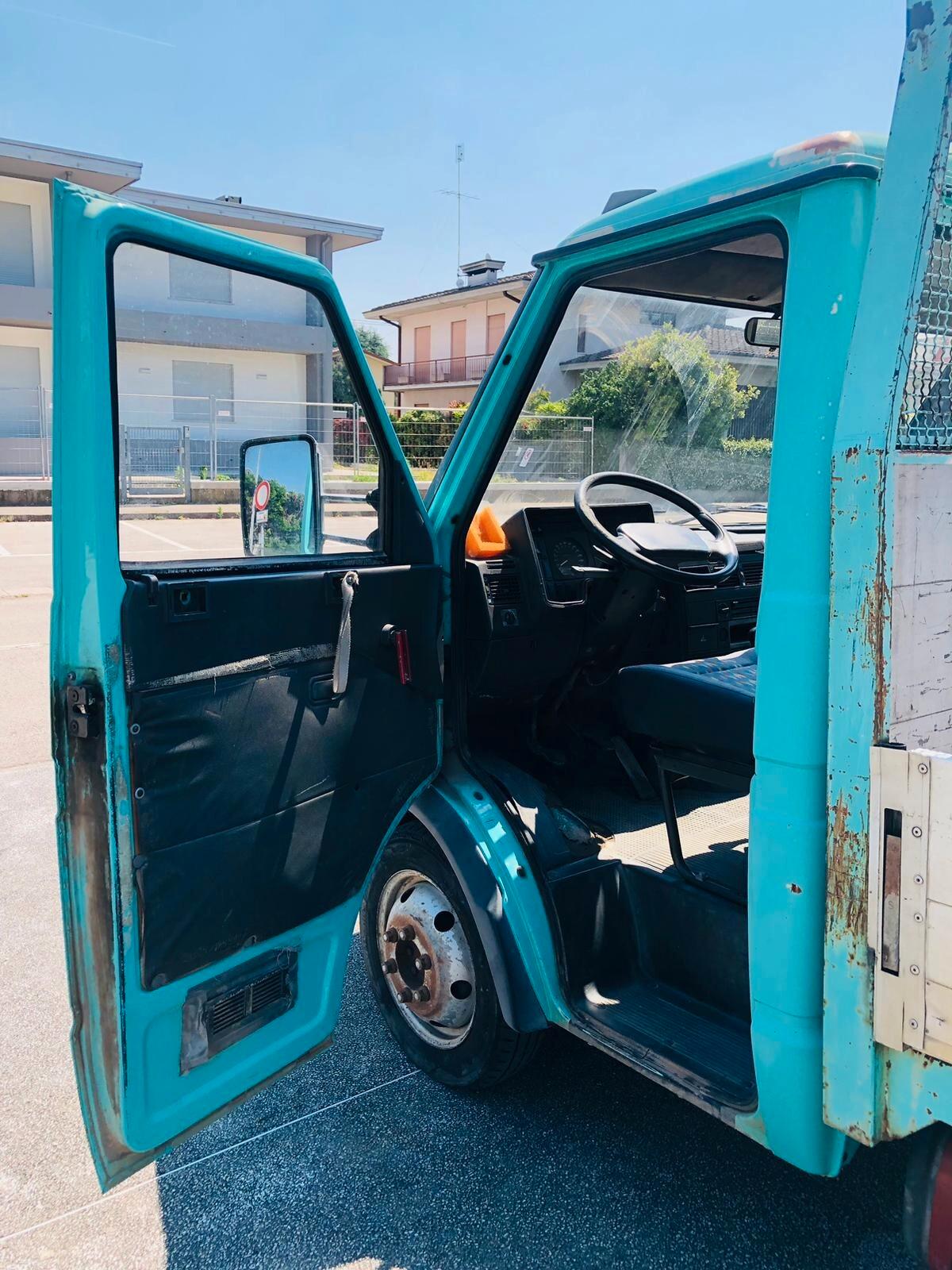 IVECO DAILY 35-8 CASSONE LUNGO