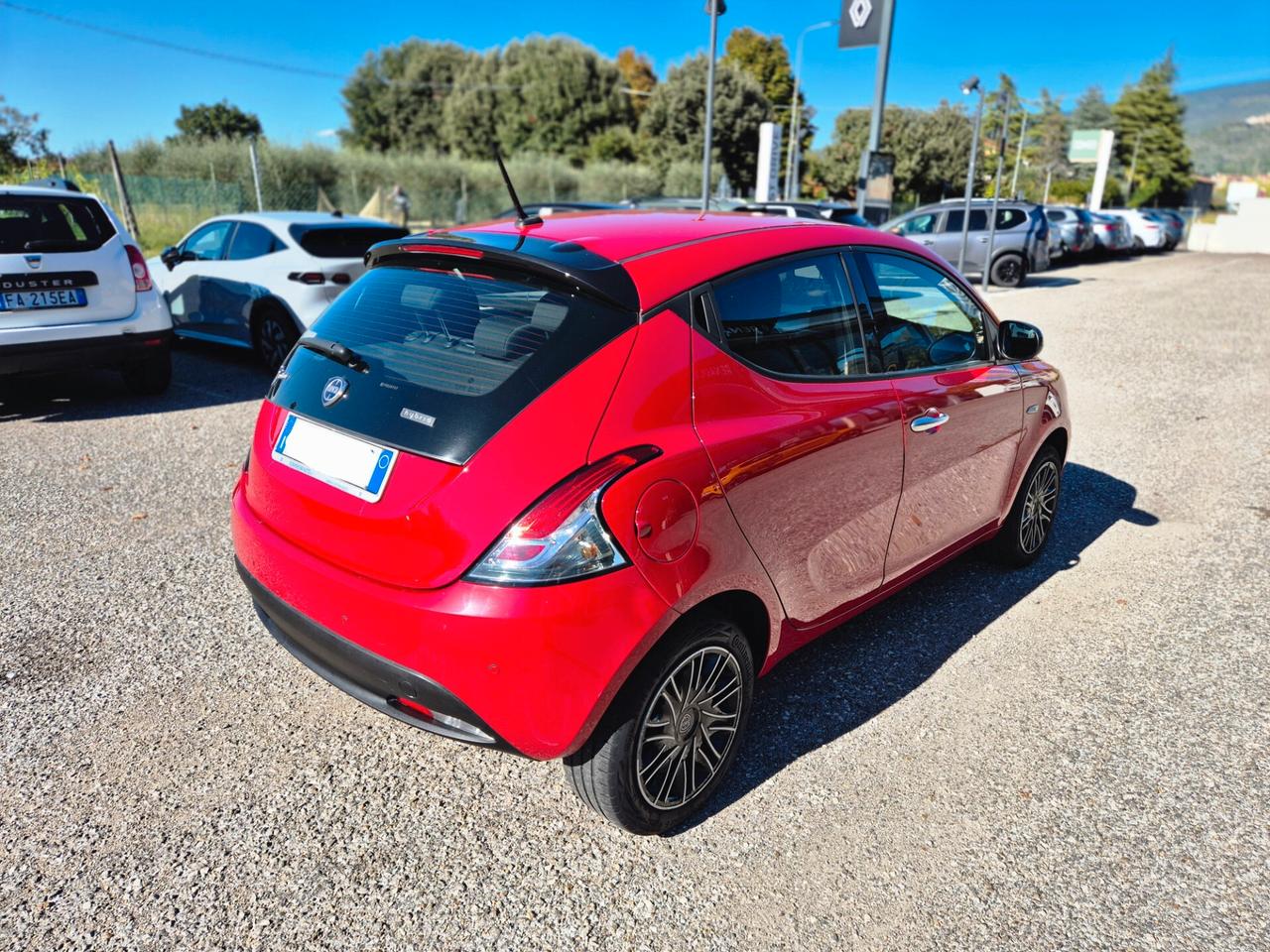 Lancia Ypsilon 1.0 FireFly 5 porte S&S Hybrid Silver