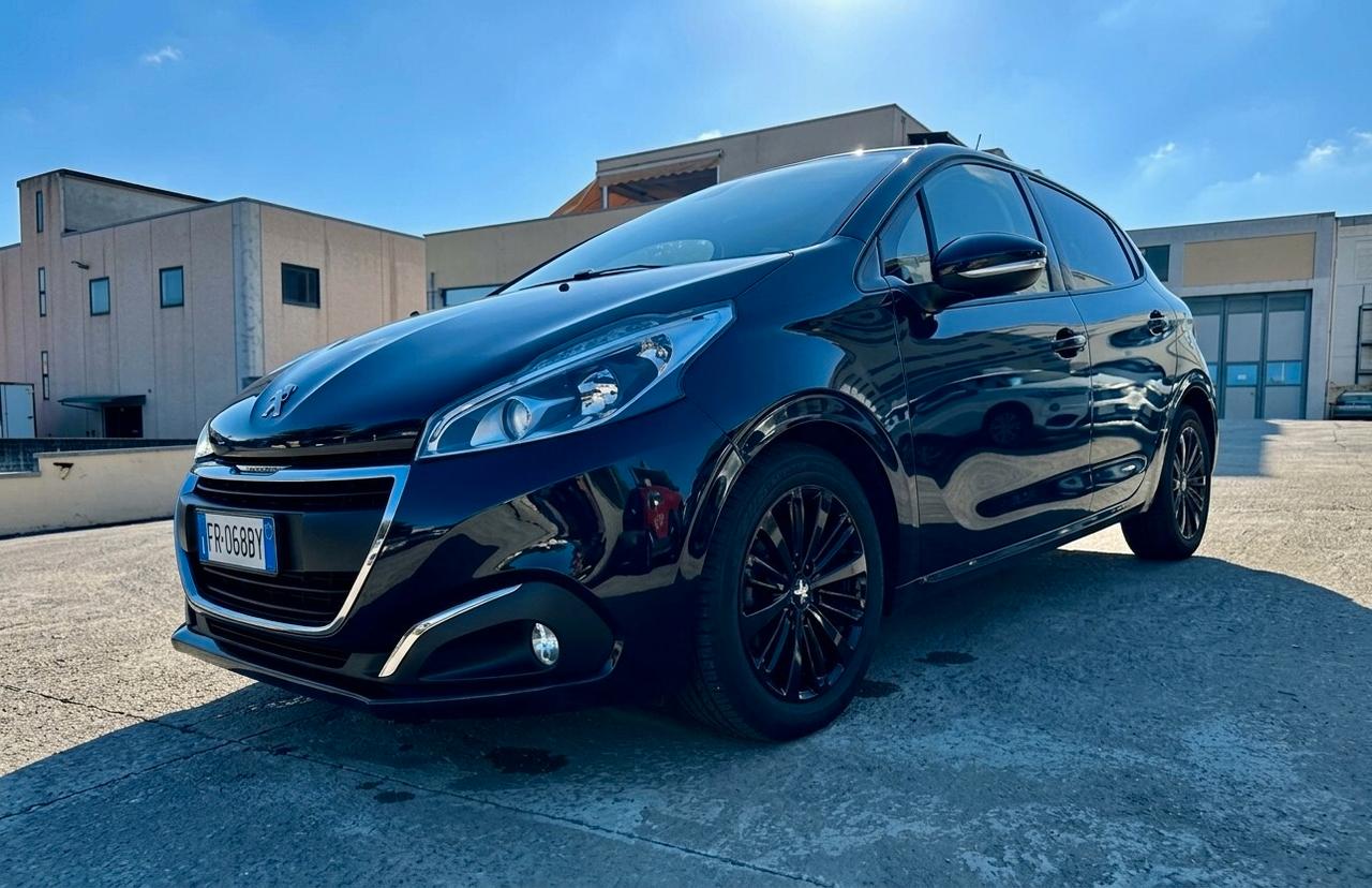 Peugeot 208 BlueHDi 75 5 porte Black Line