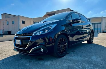 Peugeot 208 BlueHDi 75 5 porte Black Line