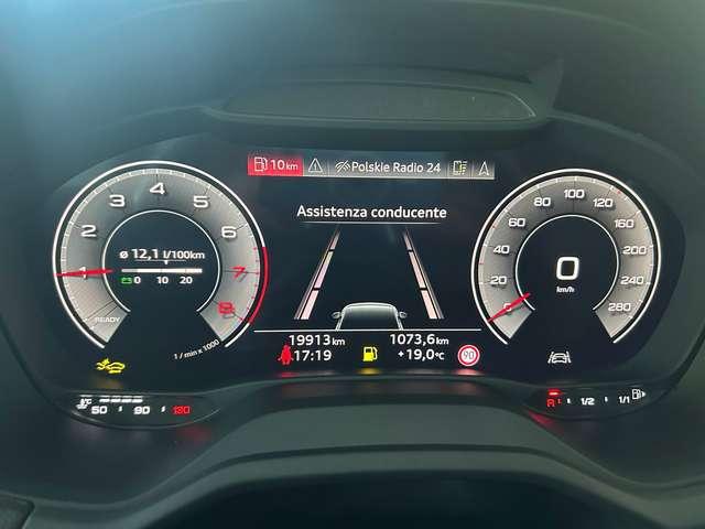 Audi Q2 30 TFSI Business Advanced