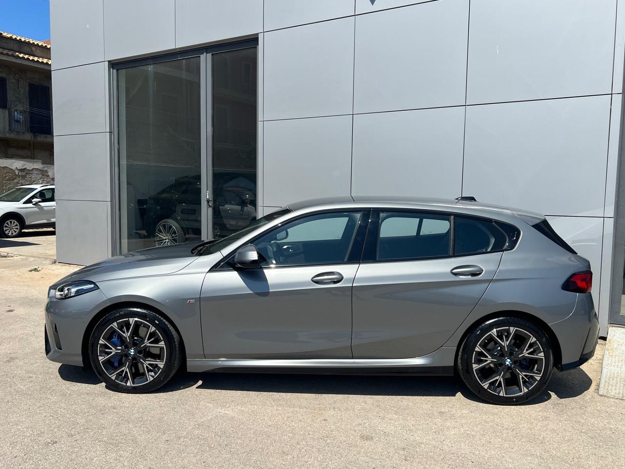 BMW 120 d MSport auto possibilità noleggio no scoring