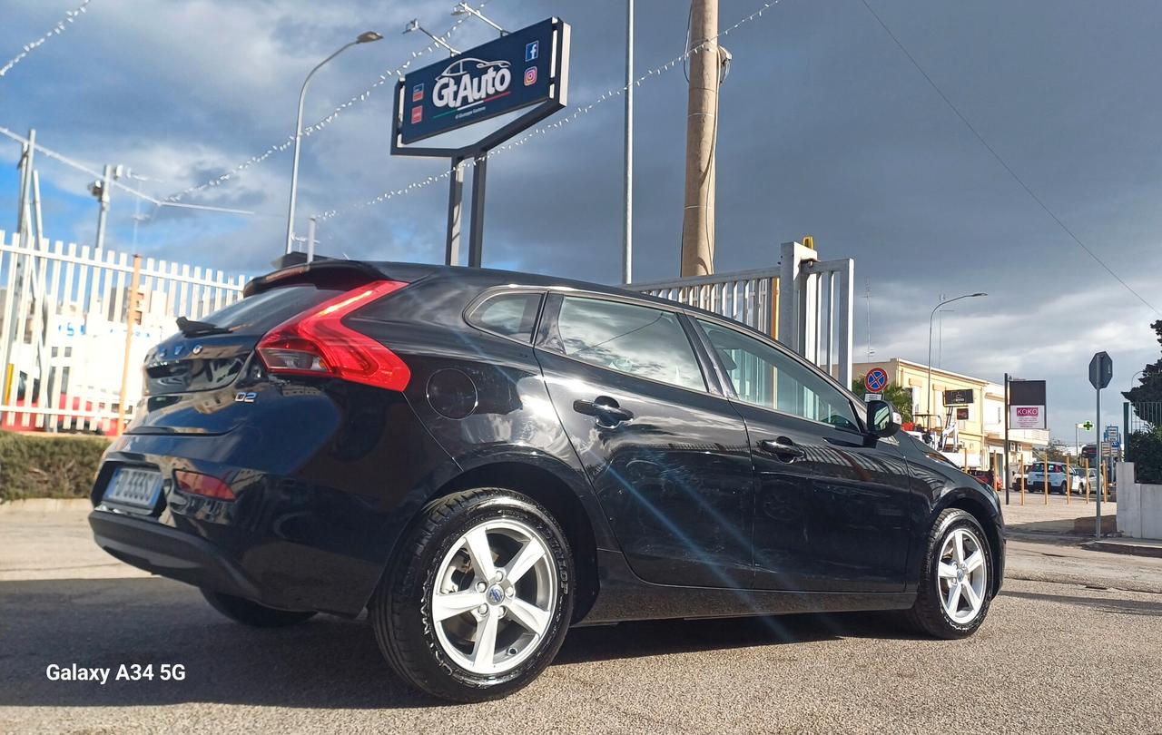 Volvo V40 D2 Geartronic Business