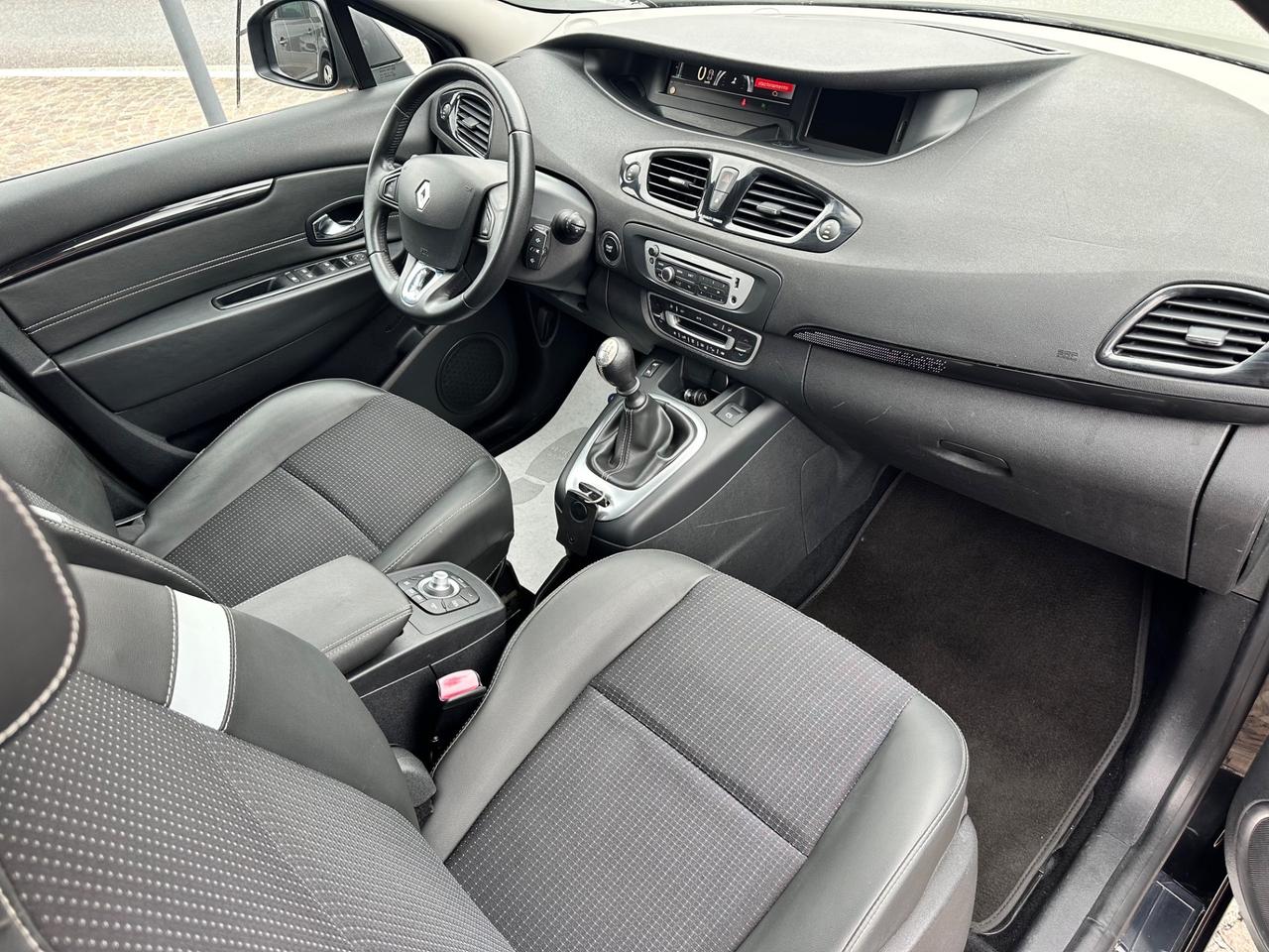 Renault Scénic XMod 1.5dCi 110CV