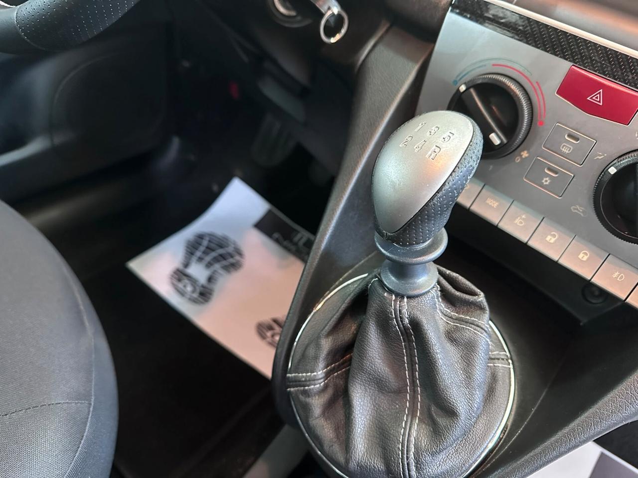 Lancia Ypsilon 1.2 69 CV Platino