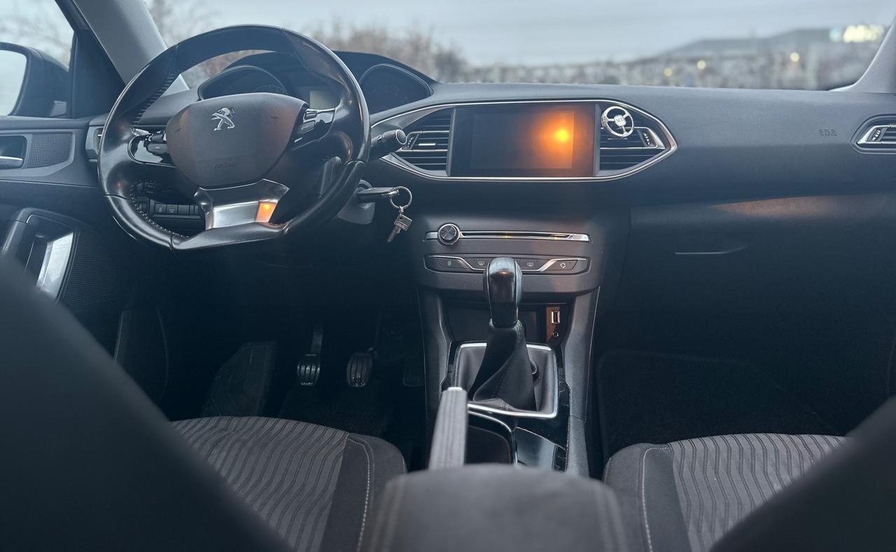 Peugeot 308 PureTech Turbo 110 S&S Access