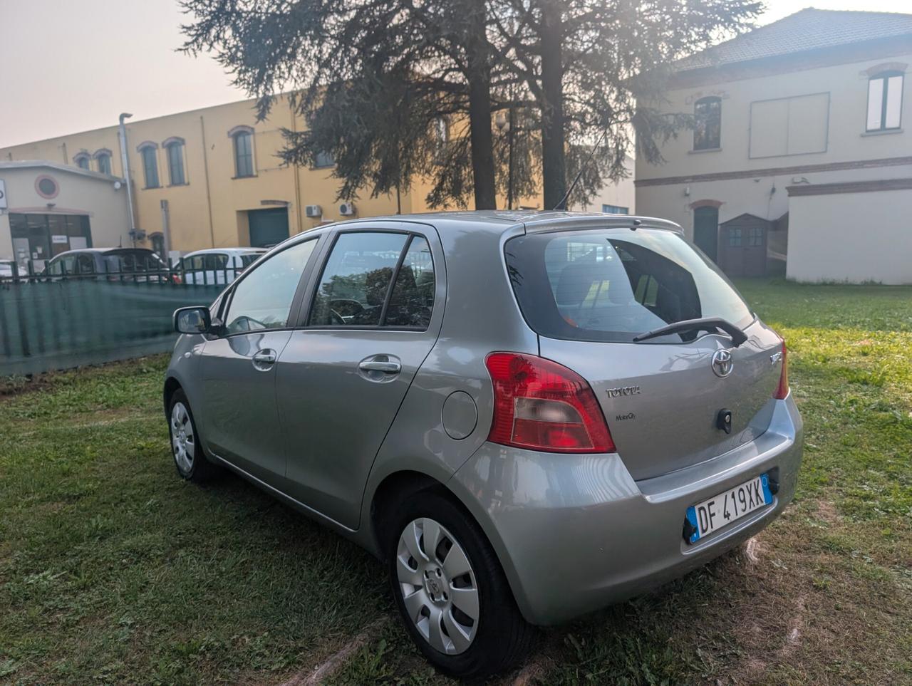 Toyota Yaris 1.3 5 porte Luna UNICO PROPRIETARIO