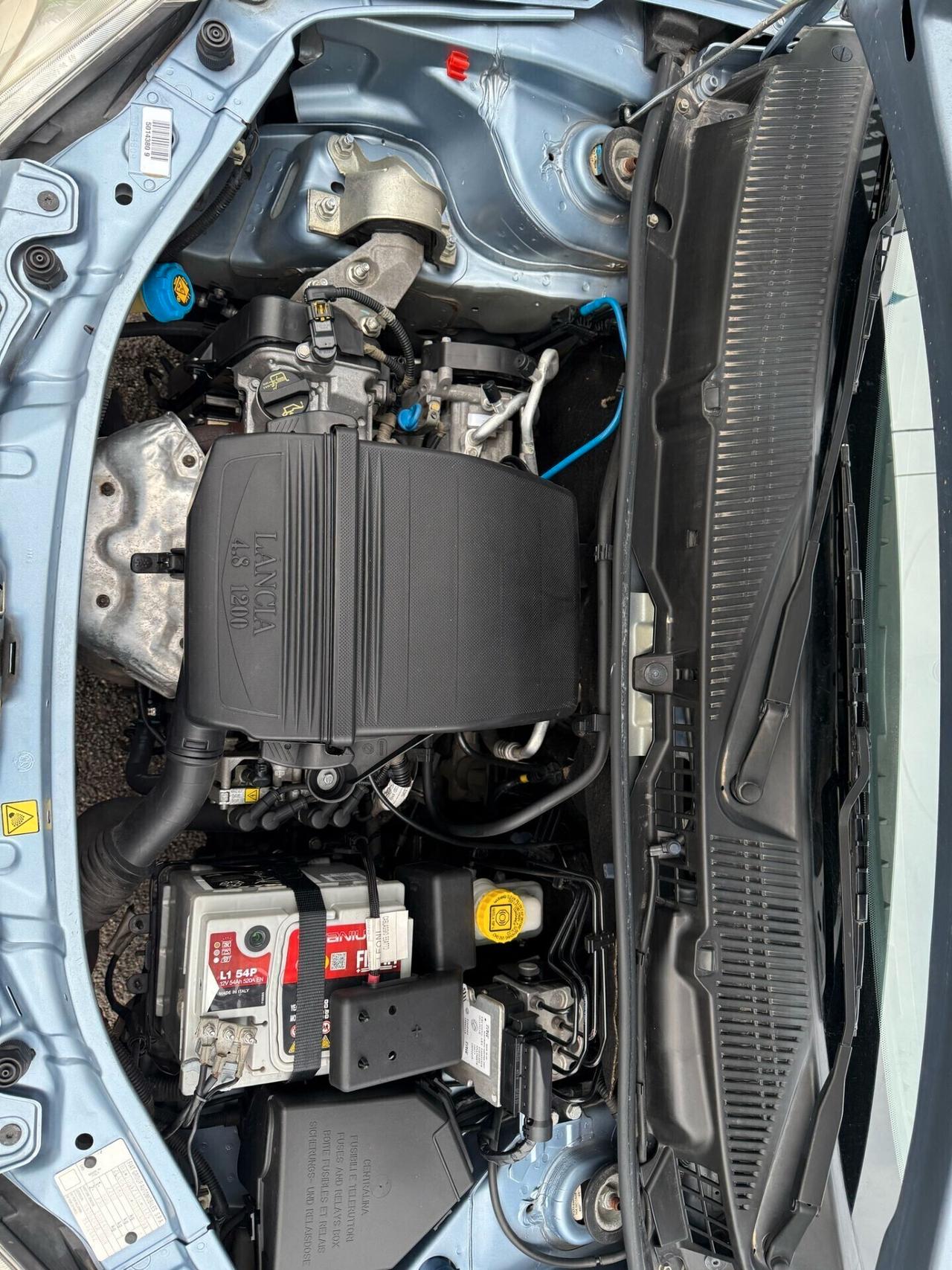 Lancia Ypsilon 1.2 Versus