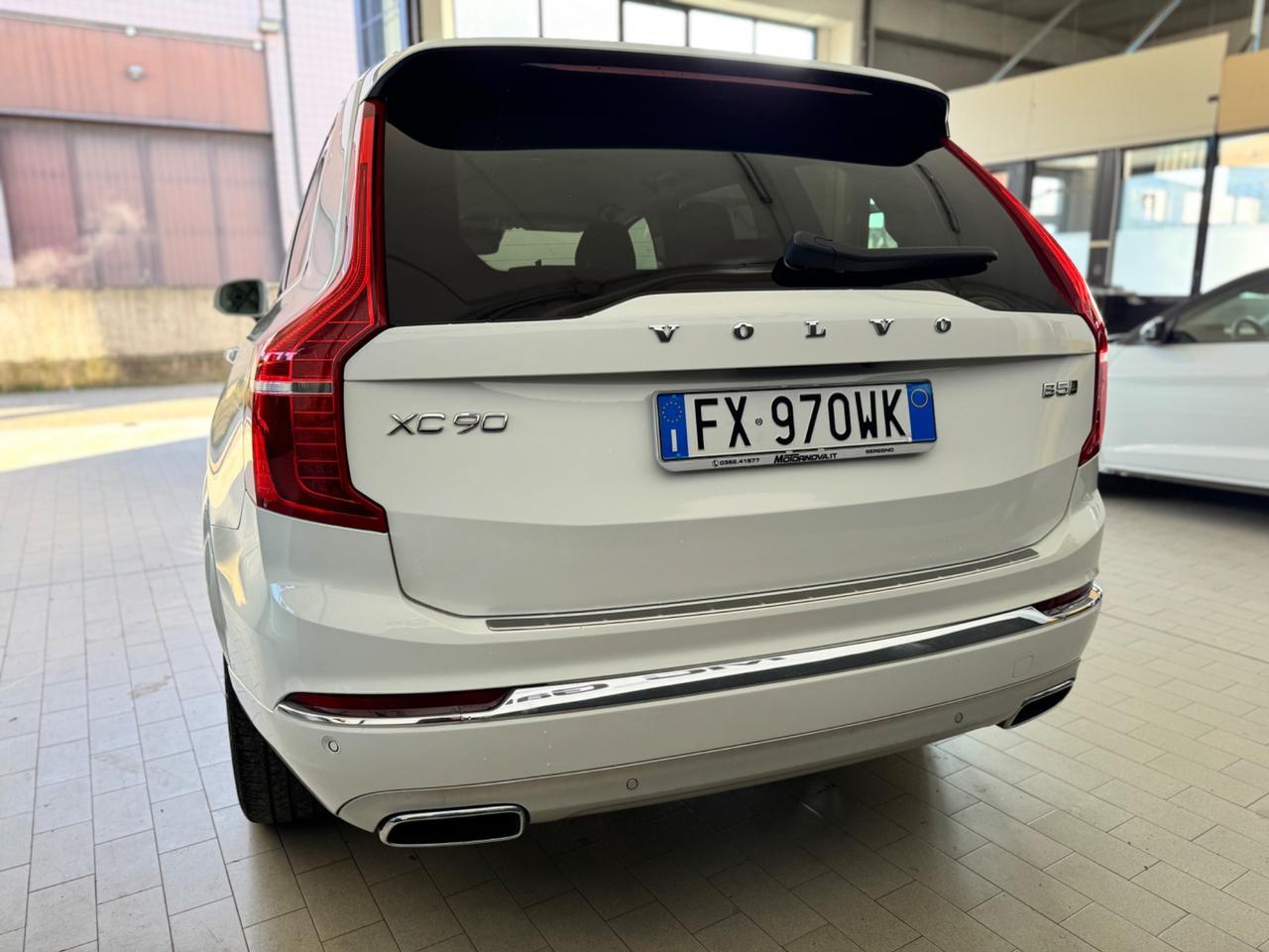 Volvo XC 90 XC90 B5 (d) AWD Geartronic 7 posti Momentum