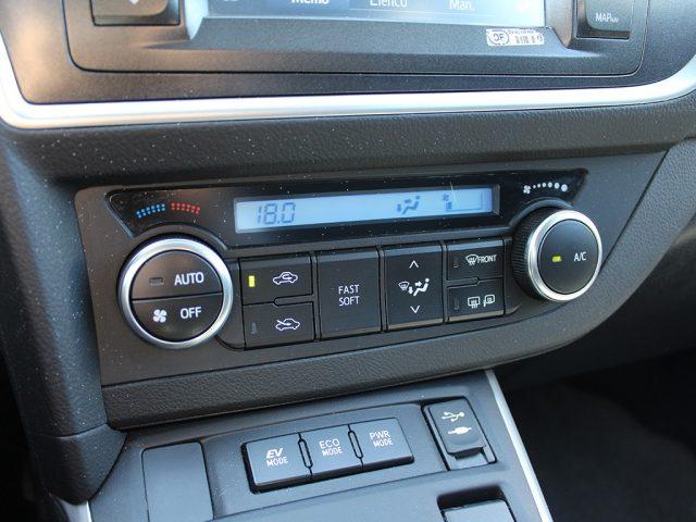TOYOTA Auris Touring Sports 1.8 Hybrid Lounge