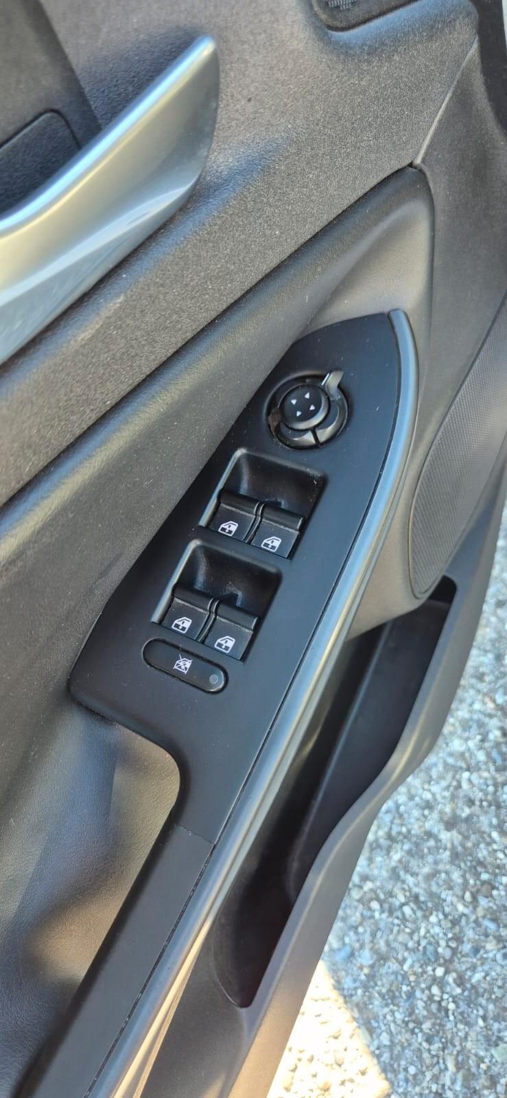 Alfa Romeo Giulietta 1.6 JTDm-2 120 CV Distinctive-E6