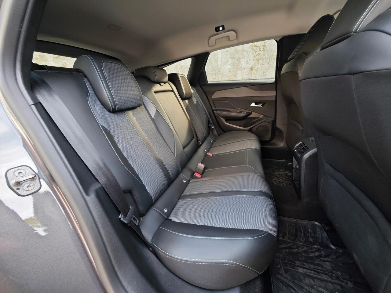 Peugeot 308 BlueHDi 130 EAT8 SW