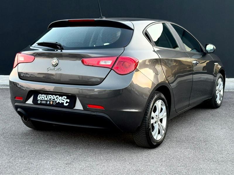 Alfa Romeo Giulietta 1.6 jtdm 105 CV OK NEOPATENTATI