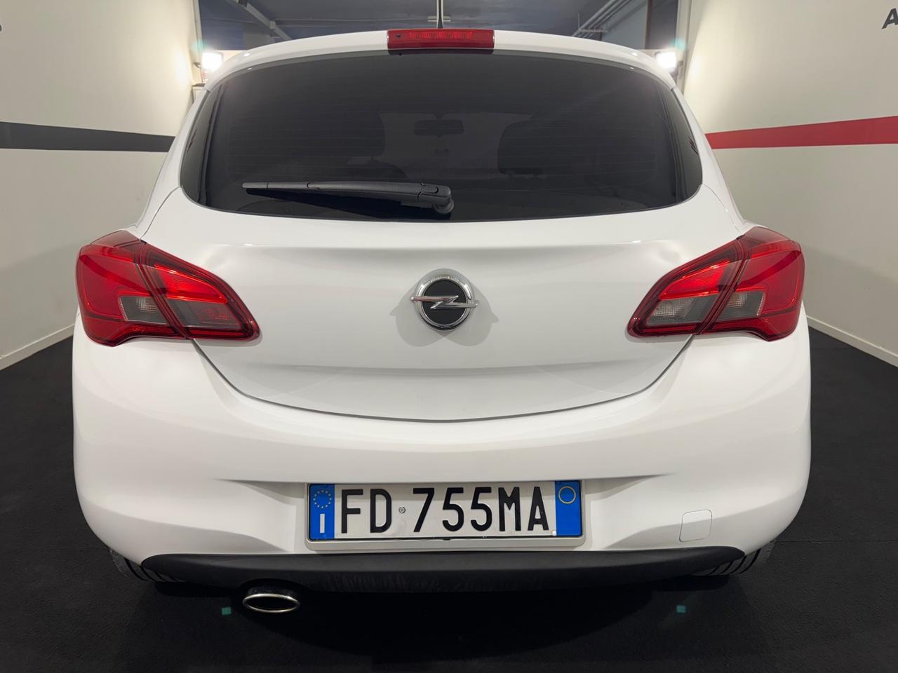 Opel Corsa 1.4 90CV Coupé b-Color
