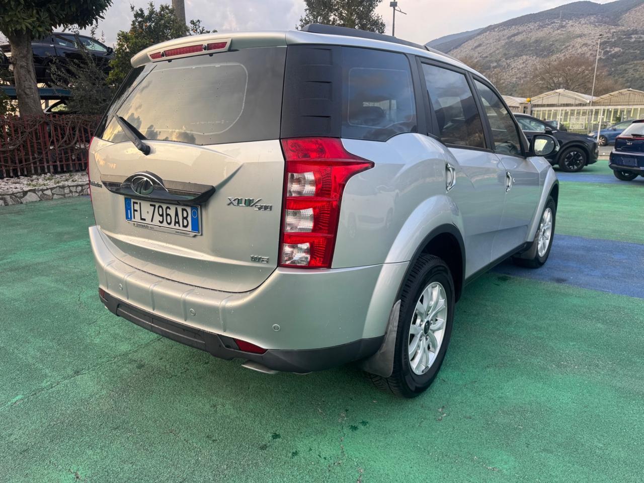Mahindra XUV500 2.2 16V AWD W10