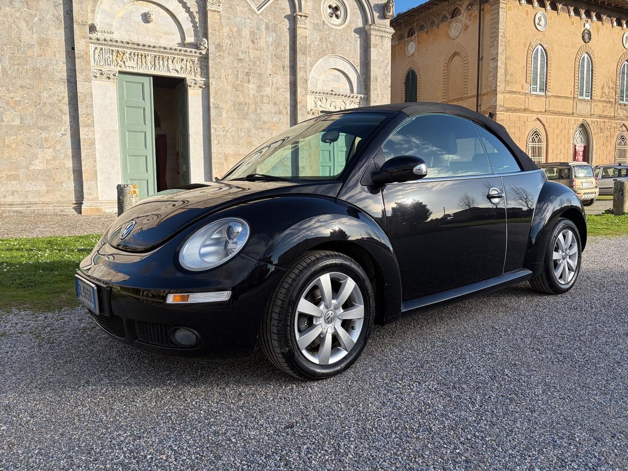 Volkswagen New Beetle 1.9 TDI 105CV Cabrio Lim. Red Edt.