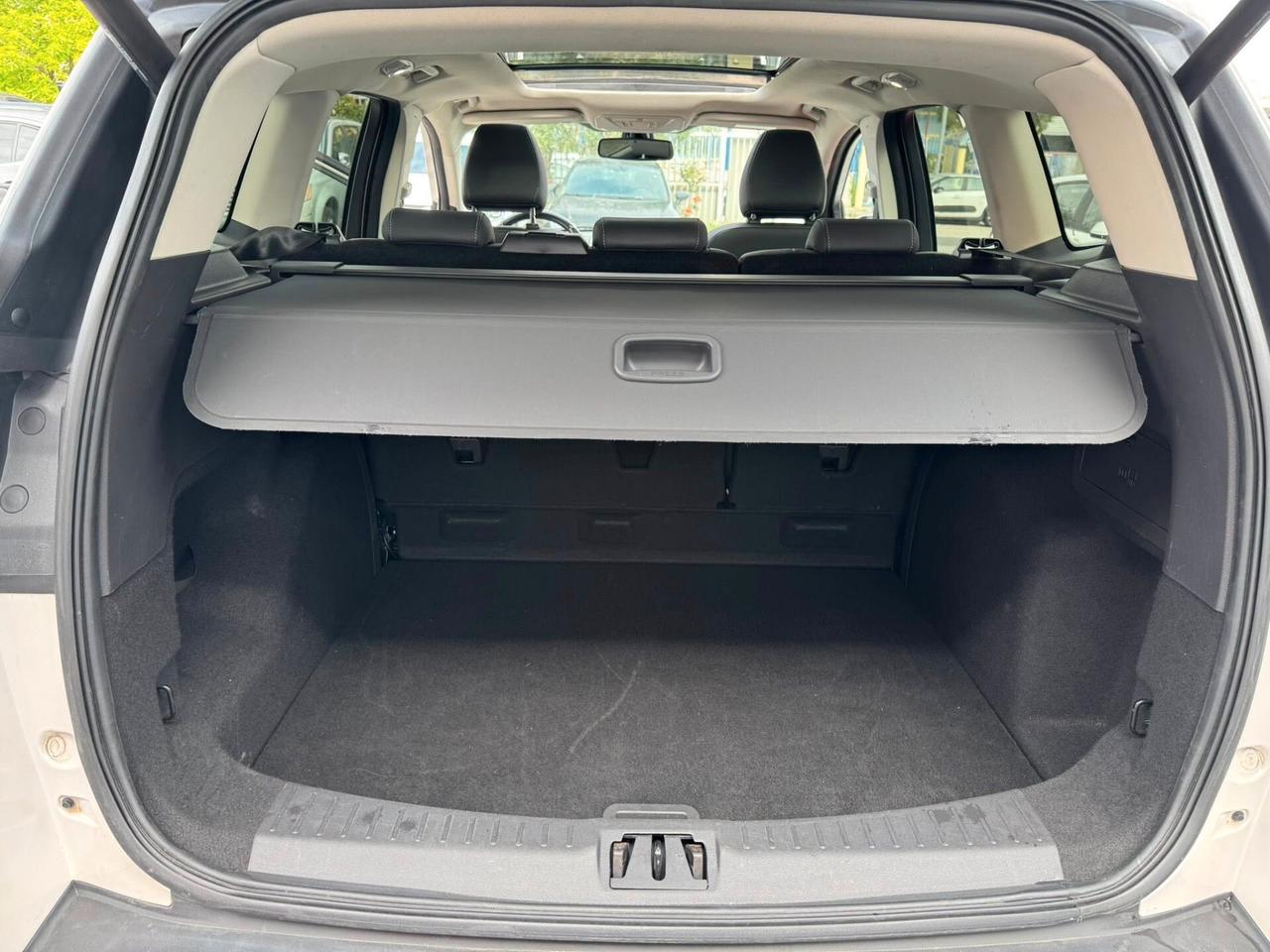 Ford Kuga 2.0 TDCI 150 CV S&S 4WD Powershift Titanium TETTO APRIBILE