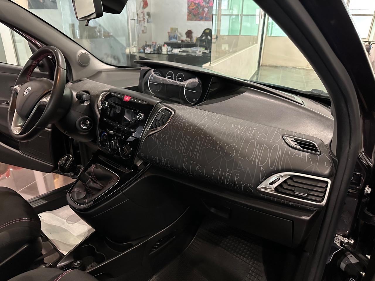 Lancia Ypsilon 1.2 69 CV 5 porte GPL Ecochic Elefantino