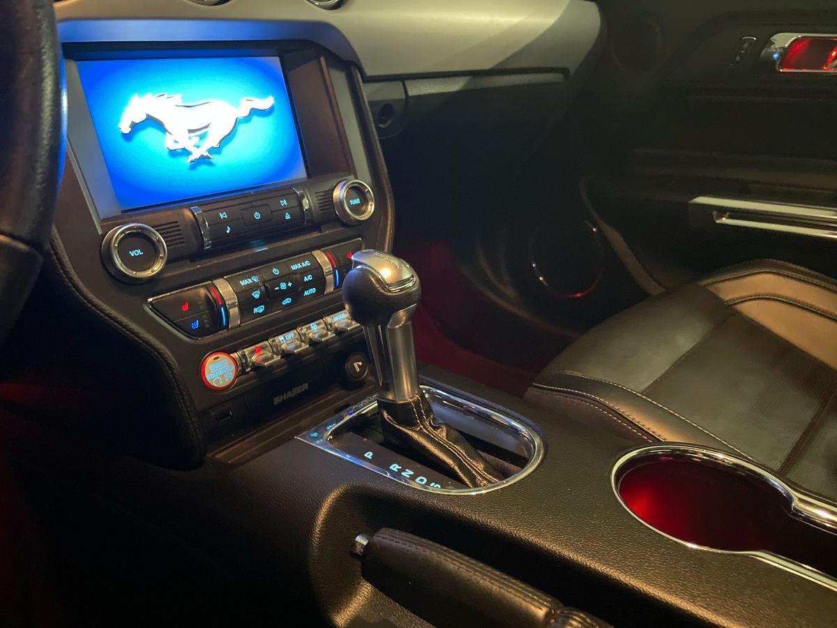 FORD Mustang VI 2015 Fastback - Mustang Fastback 2.3 ecoboost 317cv auto