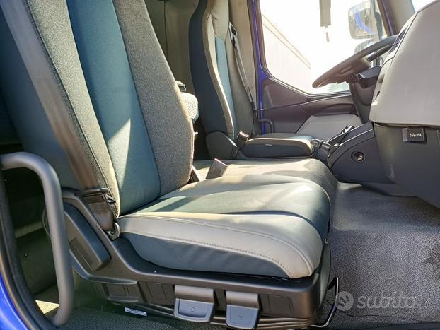 VOLVO FL 250 EURO 6 centinato