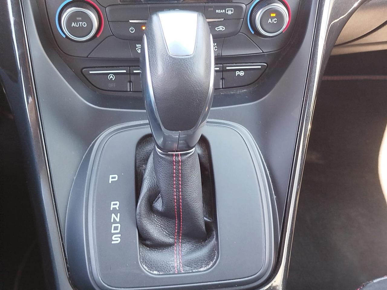 KUGA ST-LINE AWD 150cv *PREZZO VERO* AUTOMATICA- IVA DEDUCIBILE