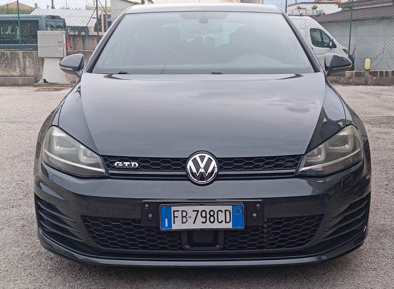 Volkswagen Golf GTD 2.0 TDI DSG 184 CV