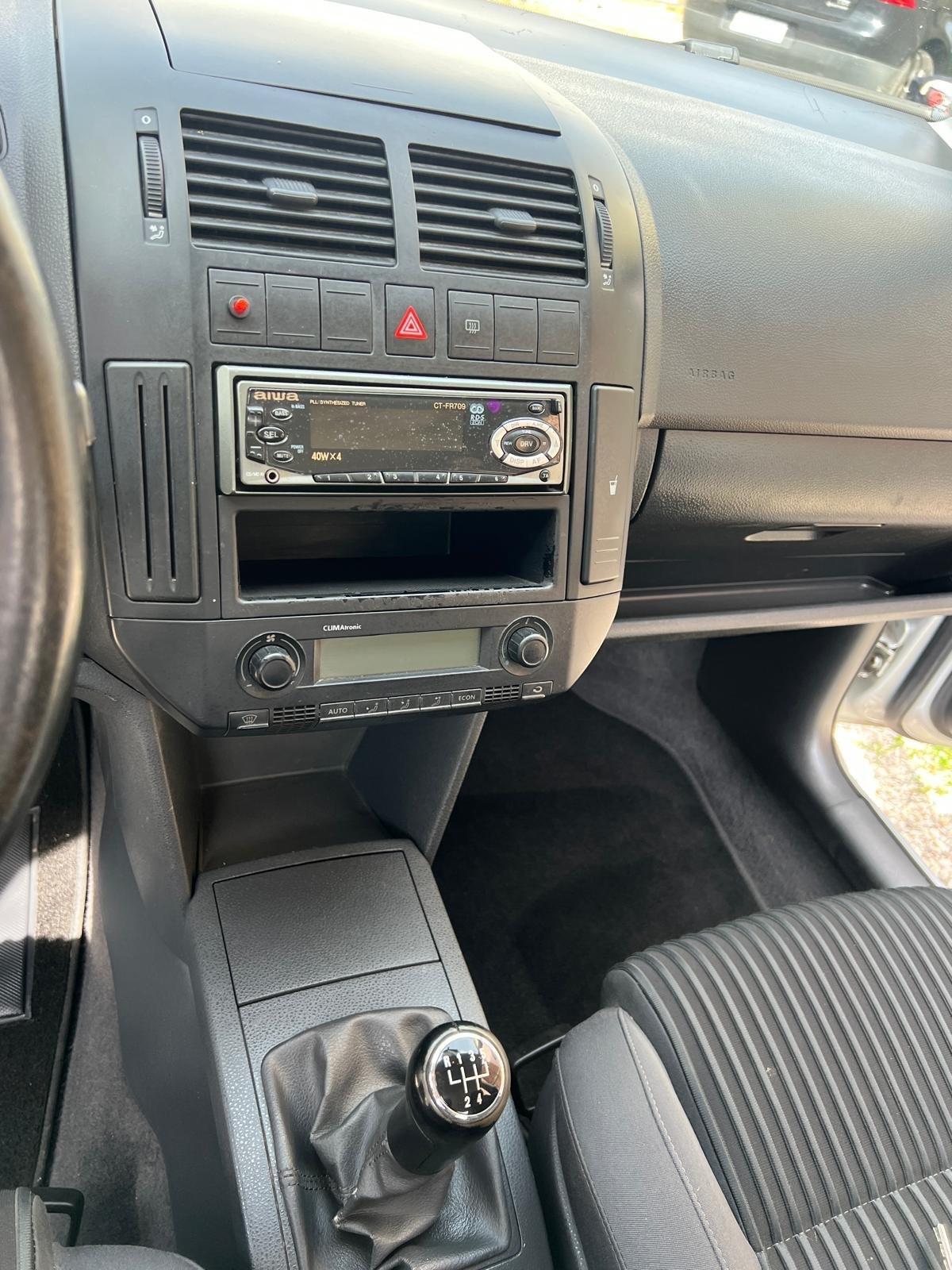 Volkswagen Polo 1.4/80CV TDI 5p. Sportline