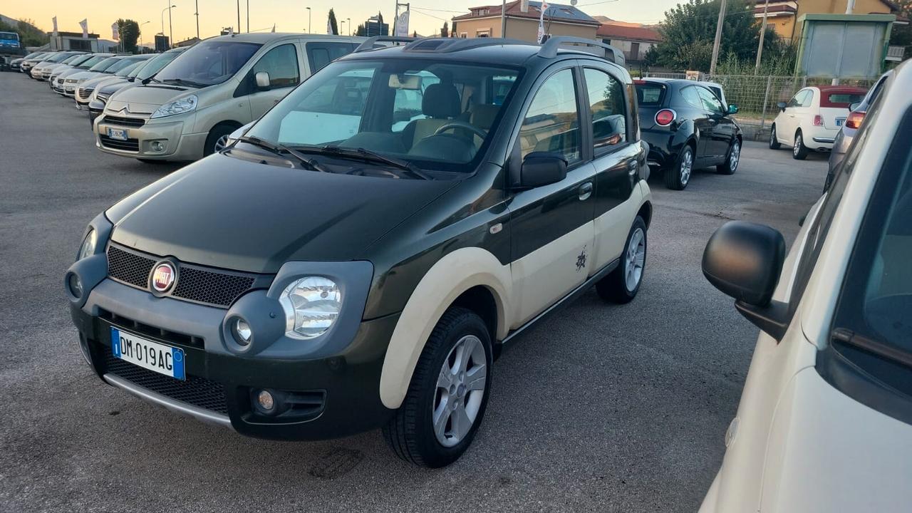 FIAT PANDA CROSS 1.3 MJET 4X4 ELD + GANCIO TRAINO