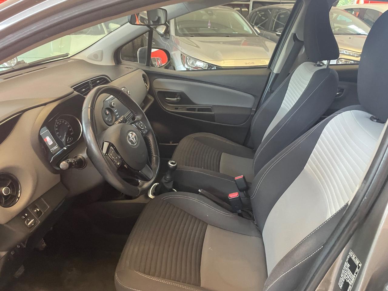 Toyota Yaris 1.0 5 porte*Neopatentati*