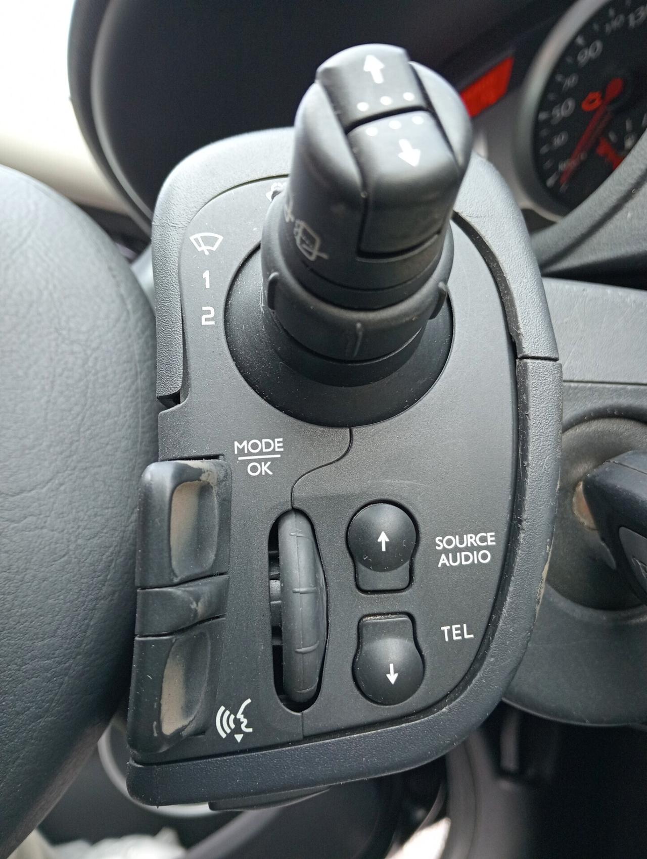 Renault Clio 1.2 16V 5 porte Yahoo!