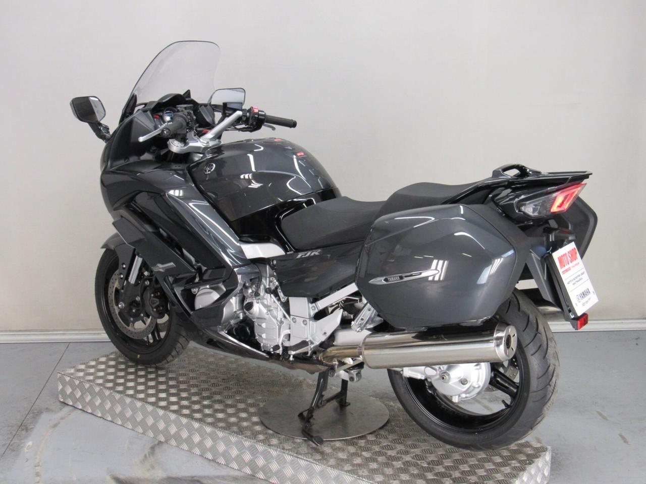 Yamaha FJR 1300 ABS AE SOSPENSIONI ELETTRONICHE 6 MARCE