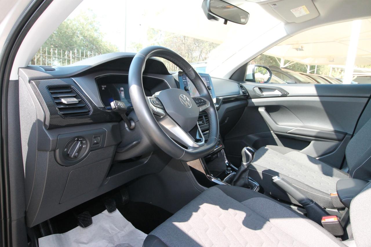 Volkswagen T-Cross 1.0 TSI Life 95CV | 17.600 KM 2024