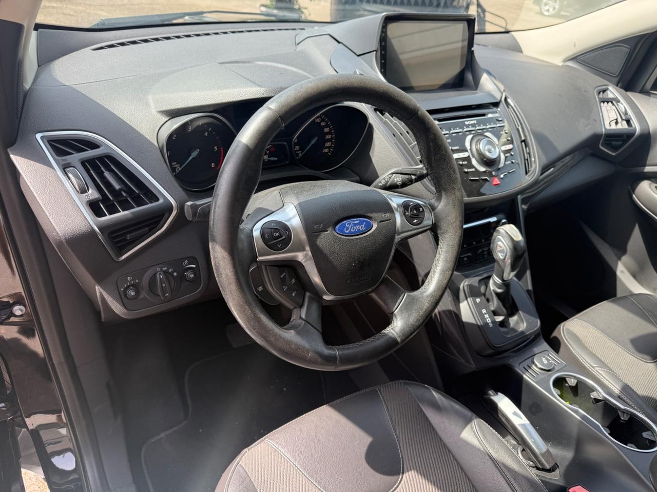 Ford Kuga 2.0 TDCI 140 CV 4WD Powershift Business