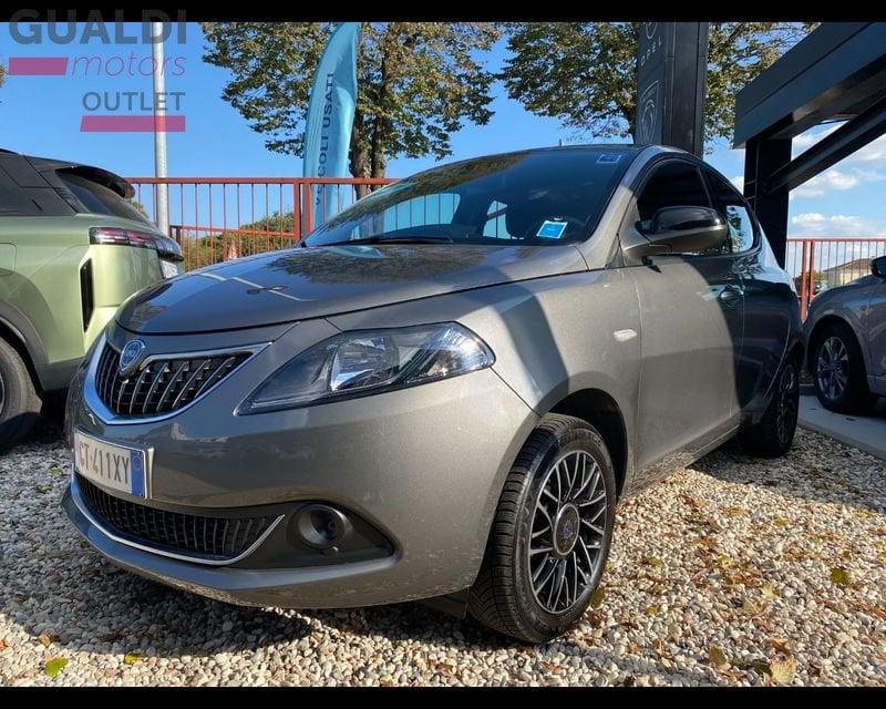 Lancia Ypsilon III 1.0 firefly hybrid Platino s&s 70cv