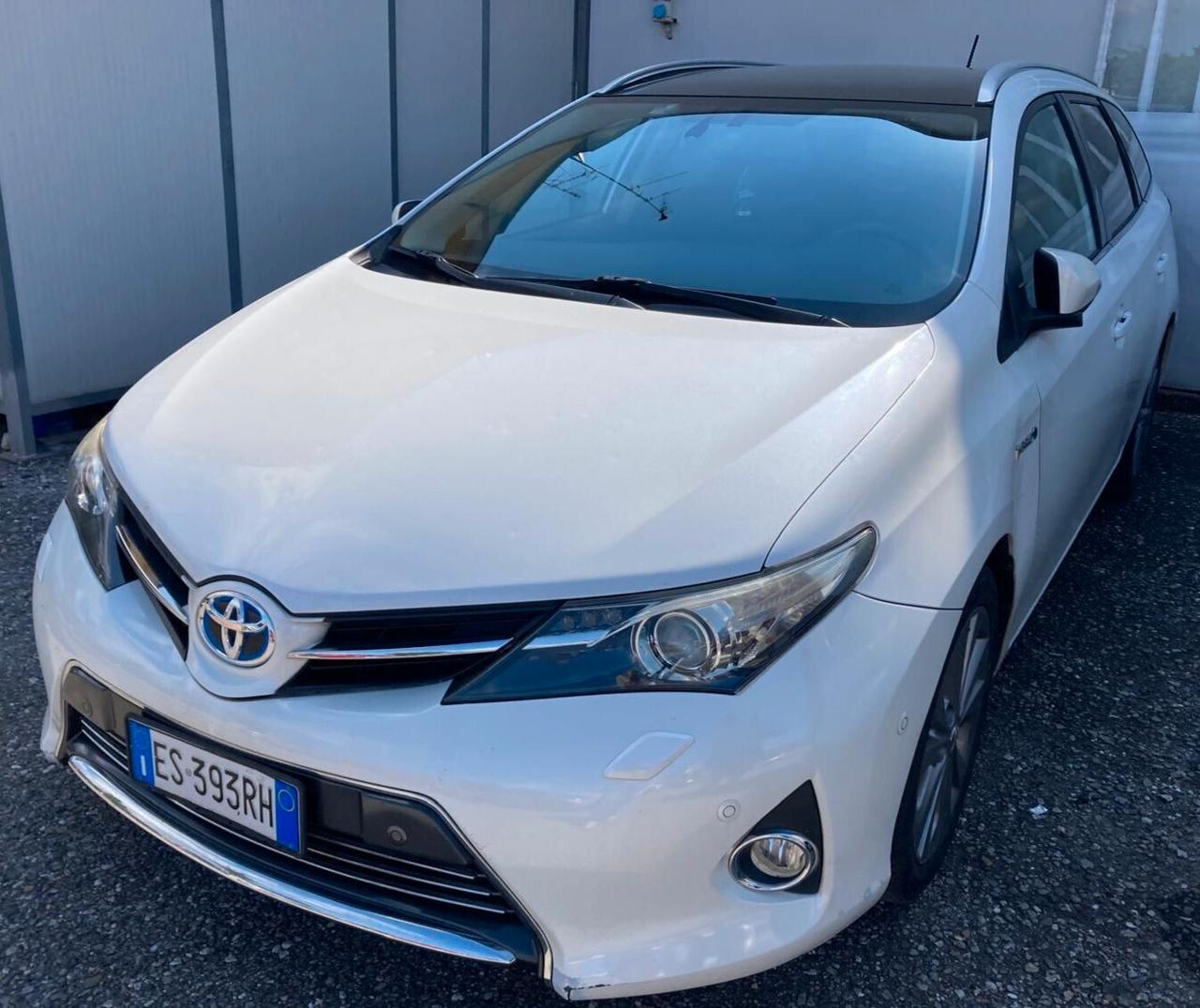 Toyota Auris Touring Sports 1.8 Hybrid Lounge