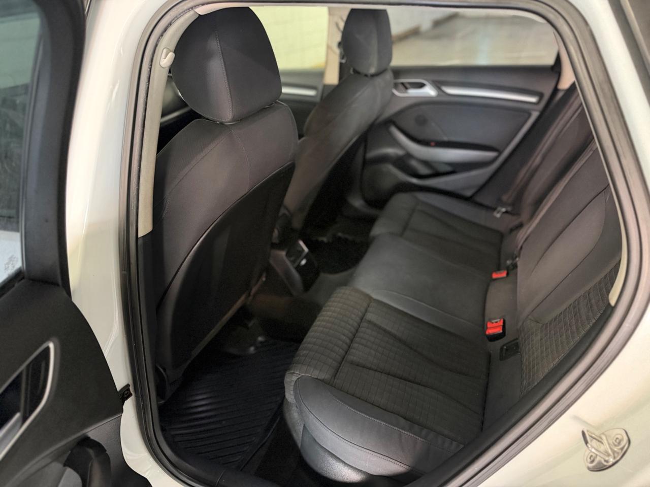 Audi A3 SPB 2.0 TDI Ambiente