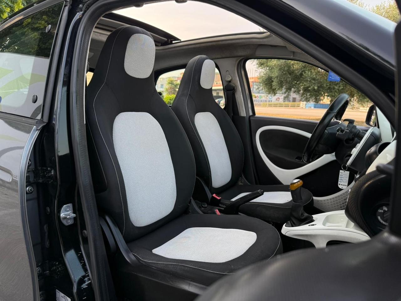 Smart Cabrio ForFour 70 1.0 benzina con 125mila km in perfette condizioni