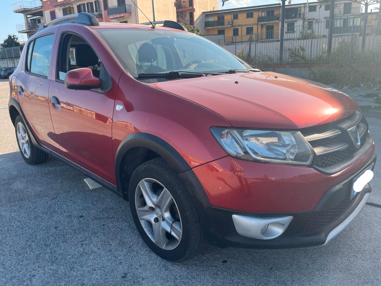 BELLISSIMA Dacia Sandero StepWay 1.5DCI 90CV Nav/Tauch/Usb
