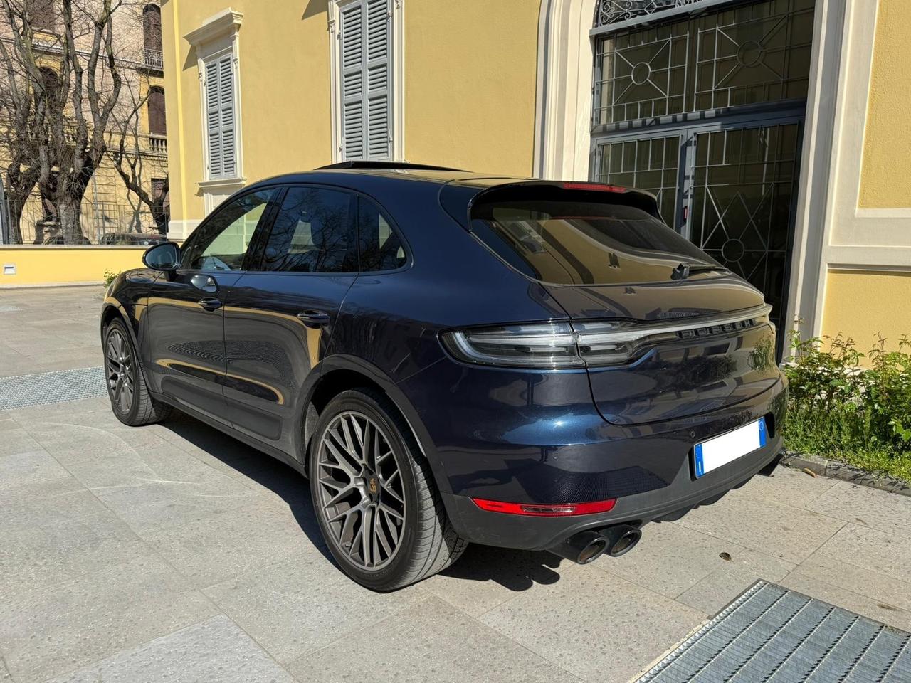 Porsche Macan 2.0 Tetto Pano FULL OPTIONAL IVA ESPOSTA