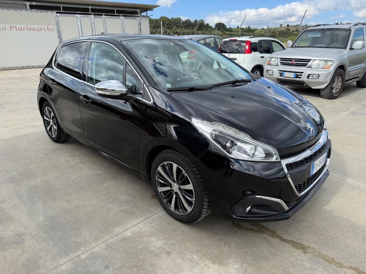 Peugeot 208 BlueHDi 75 5 porte Allure