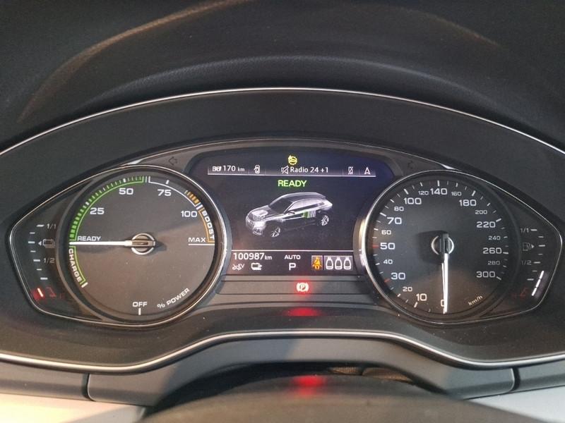 AUDI Q5 50 TFSI e Business quattro S tronic