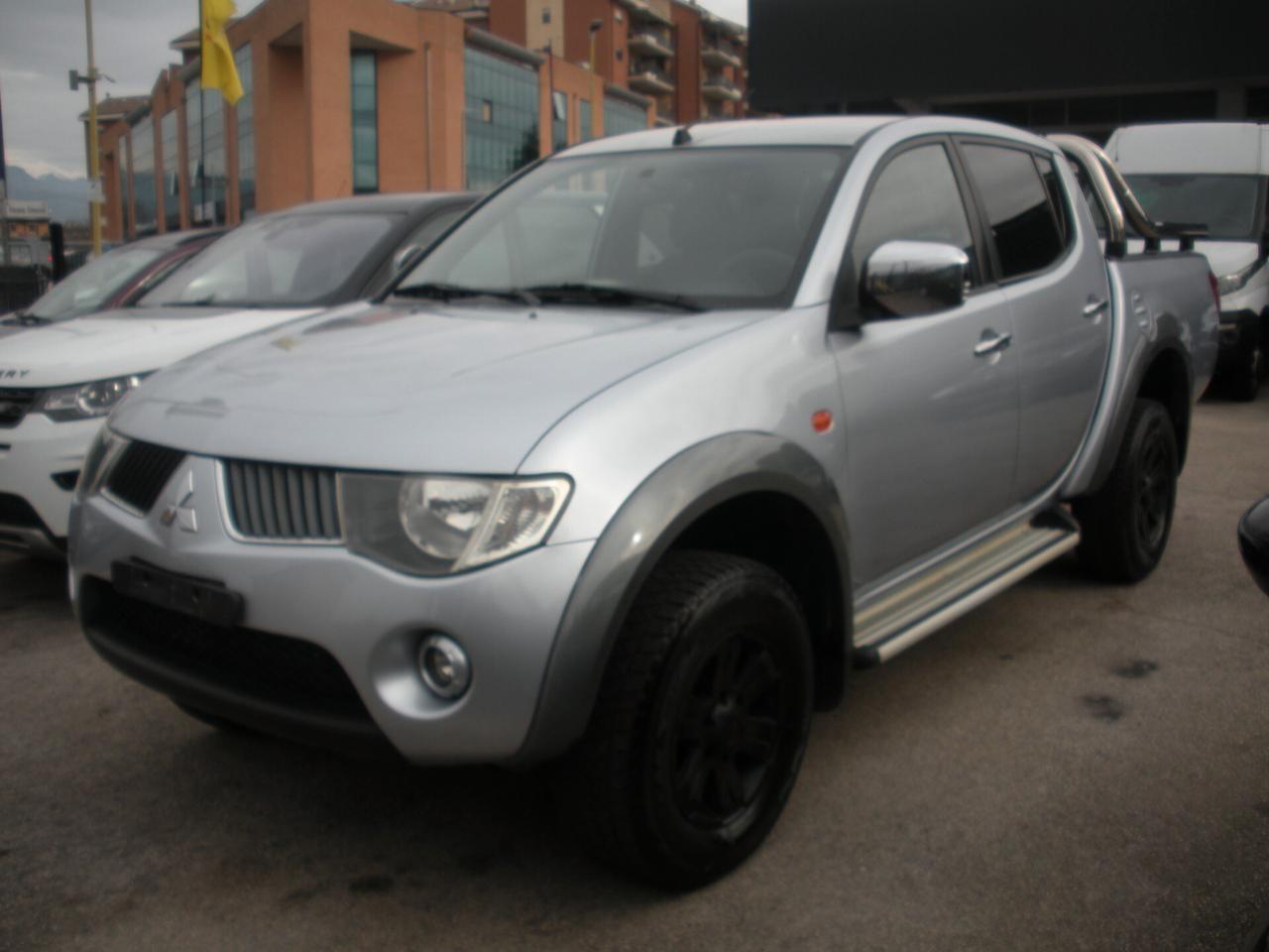 Mitsubishi L200 2.5 DI-D/178CV DC Intense Plus FURIUS