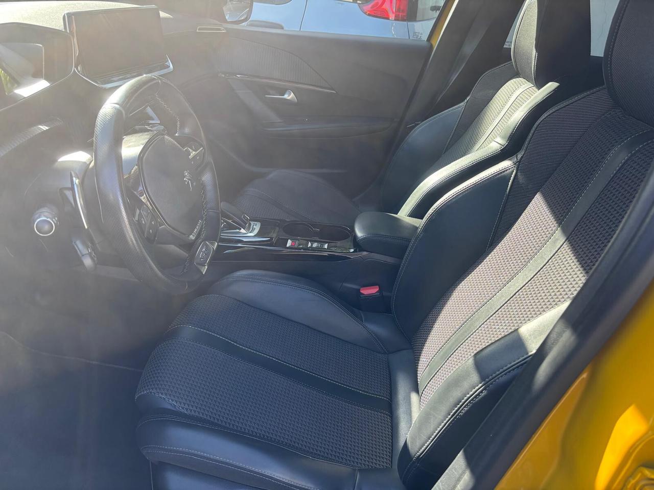 Peugeot 208 PureTech 100 Stop&Start EAT8 5 porte GT Line