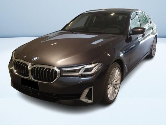 BMW Serie 5 Berlina 520 d Mild Hybrid 48V Luxury xDrive Steptronic